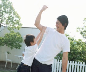 自然と子どもの英語力が身につくスポーツ