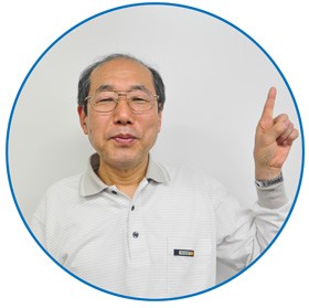 【画像】「ここがポイント」と指を指す桐谷広人さん