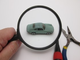 �y�摜�z���Îԕی�