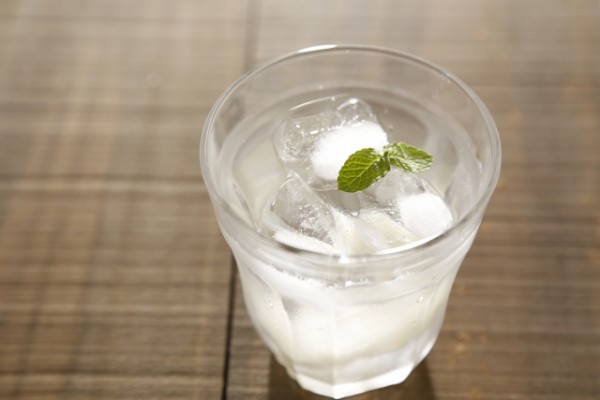 【画像】コップに入っている飲み水