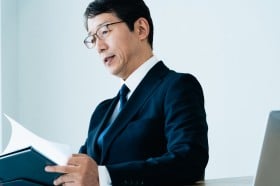 �����Ɩ��戵��C�҂Ƃ�