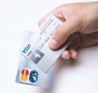 クレジットカードと電子マネーの違い