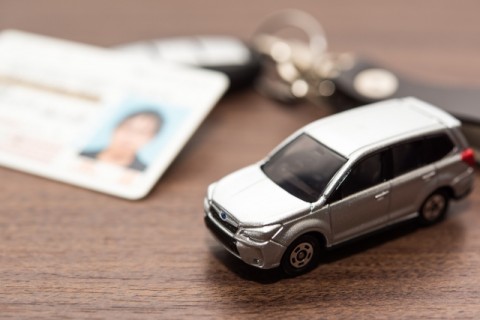 他人名義の車でも自動車保険は加入できるの 自動車保険 オリコン顧客満足度ランキング