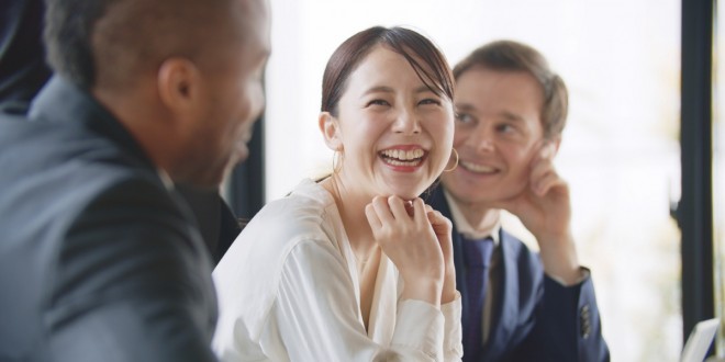 �p��b�ł̎��ȏЉ�I�r�W�l�X�ł��g����ᕶ�ƓS�t���[�Y���Љ�