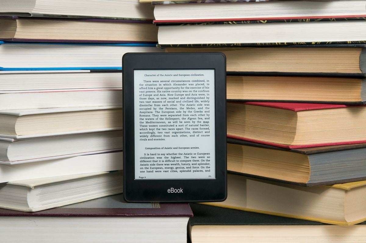 KindleƂ́HdqЃ[_[̃bg₨ߒ[Or