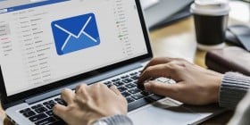 �y�ᕶ�t���z�]�E�G�[�W�F���g�ɓ��莫�ނ�`������@�ƃ}�i�[